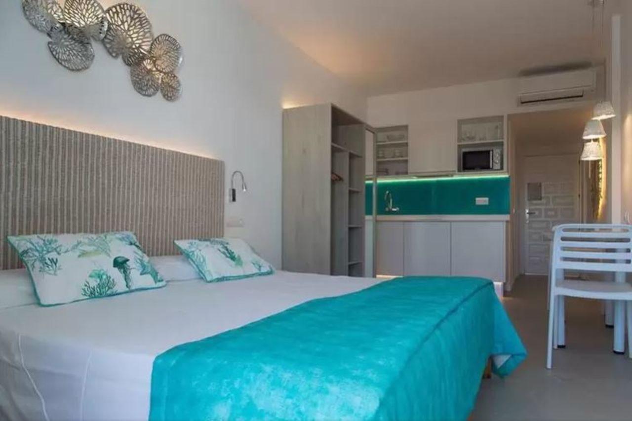 Apartamentos Costamar 2 Es Pujols Esterno foto